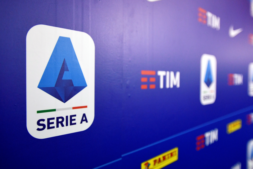 Jogadores do Campeonato Italiano sofrerão corte de 25% no salário se forem rebaixados