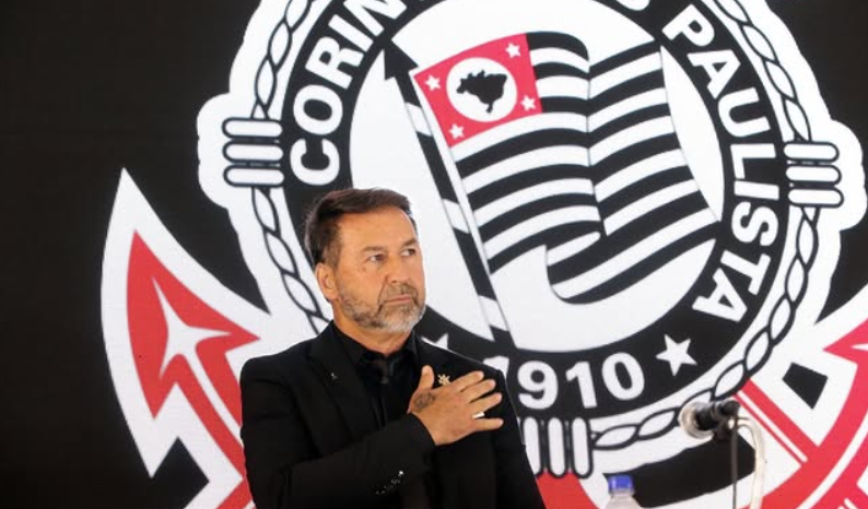 Entenda quem assume o comando do Corinthians após Augusto Melo sofrer impeachment