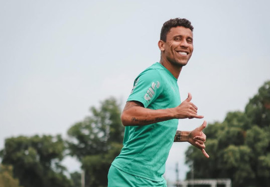 Palmeiras manda Marcos Rocha ao Grêmio e chega a 18 saídas no ano