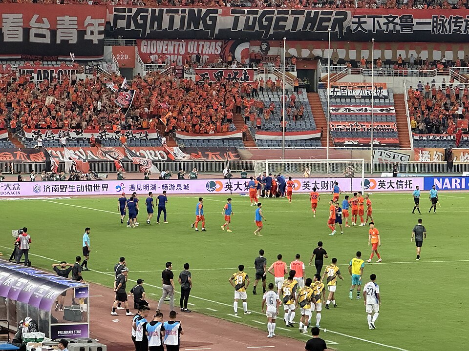 Clube chinês Shandong Taishan é banido por W.O. e multado após polêmica na ACL