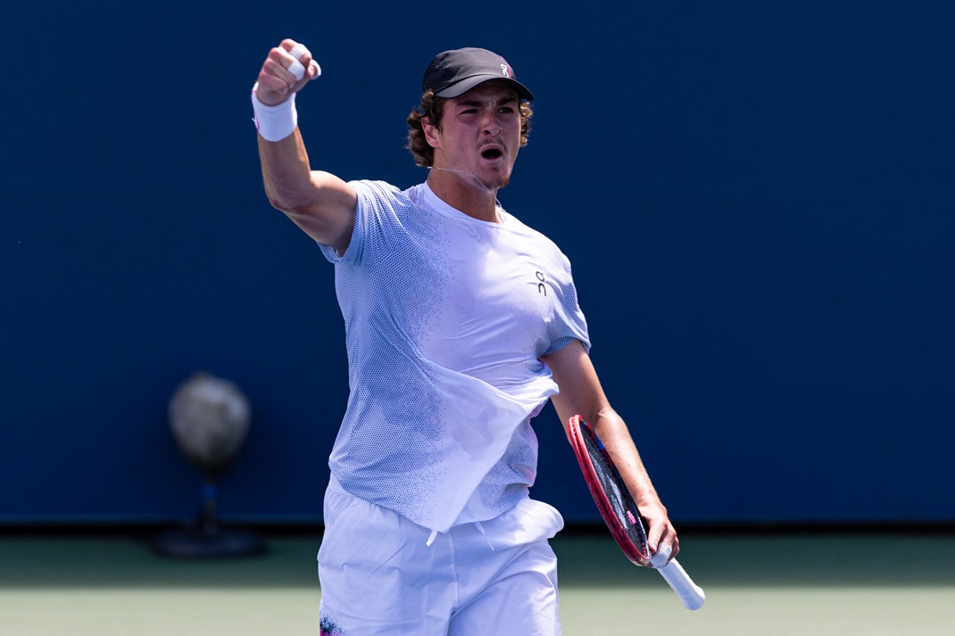 João Fonseca lidera Brasil na estreia da Copa Davis contra a Grécia em Atenas