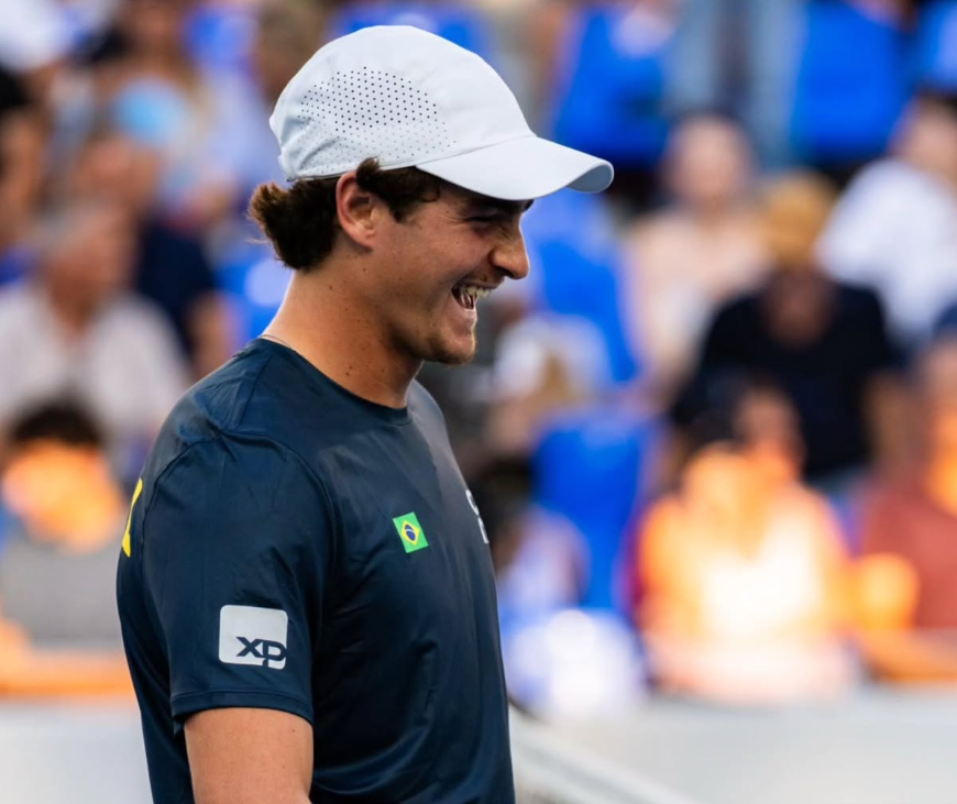 João Fonseca vence top-30 do mundo e vai às quartas no ATP 500 de Munique