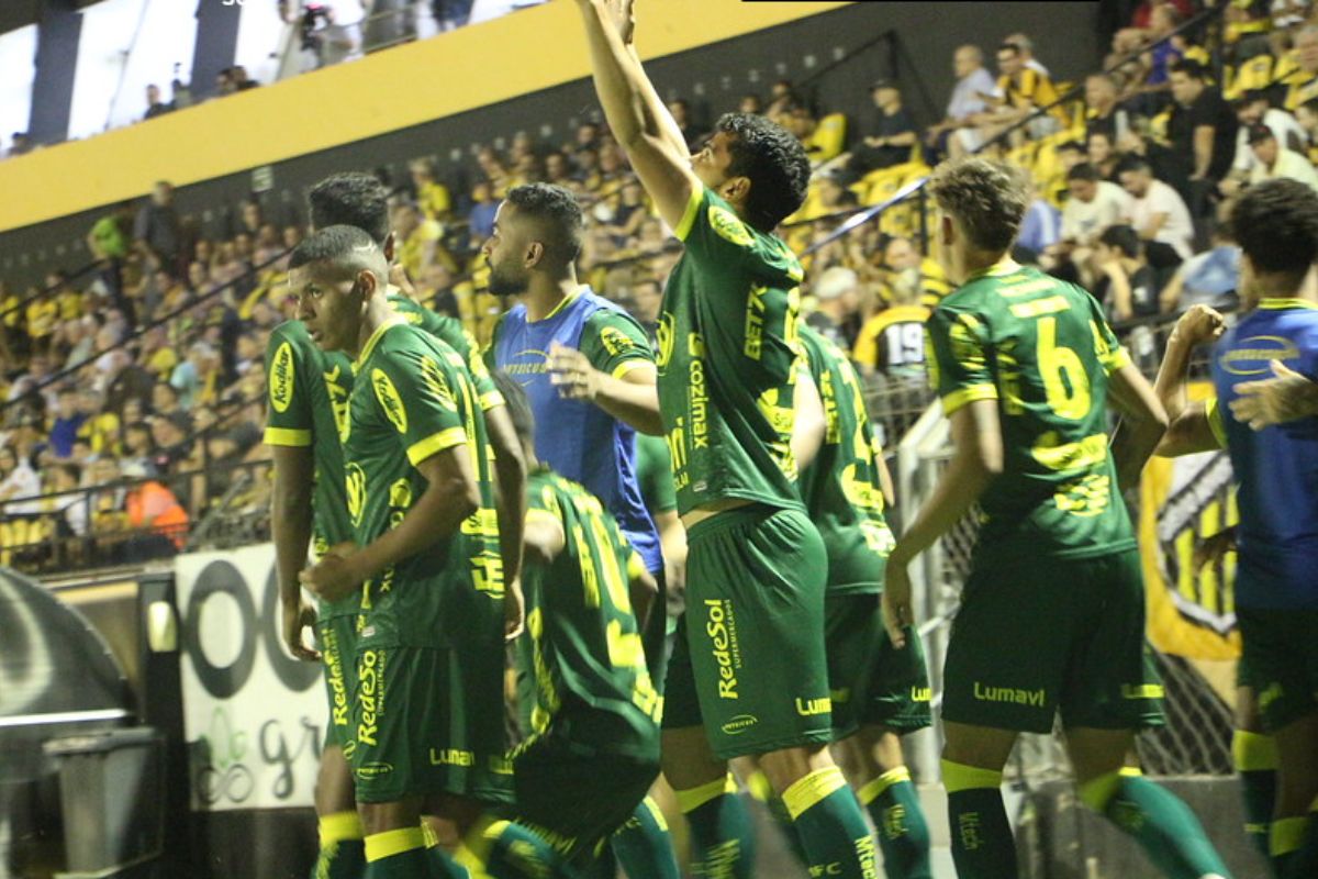 Onde assistir LDU x Mirassol?