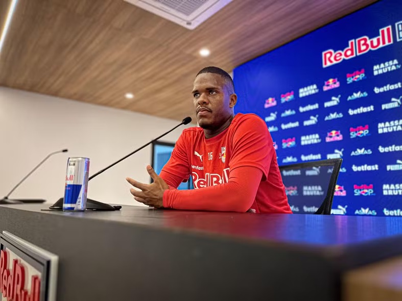 Bragantino avaliar punir zagueiro Gustavo Marques após fala machista sobre árbitra