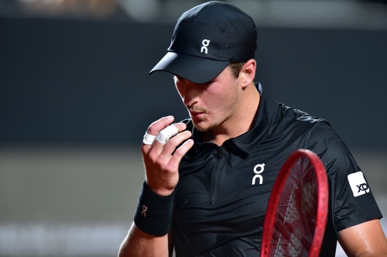 João Fonseca tem jogo adiado no Masters de Miami para quinta por problemas na quadra