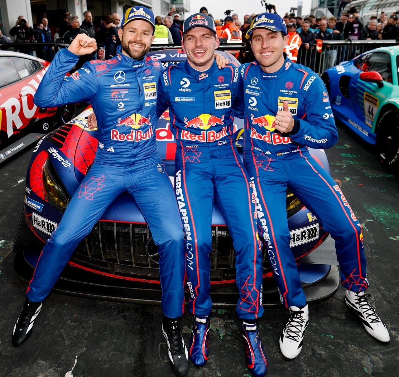 Verstappen tem vitória anulada na endurance por erro da equipe no uso de pneus