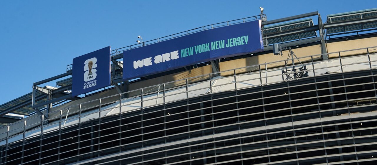 torcedores pedem até R$ 11 milhões por ingresso em site oficial