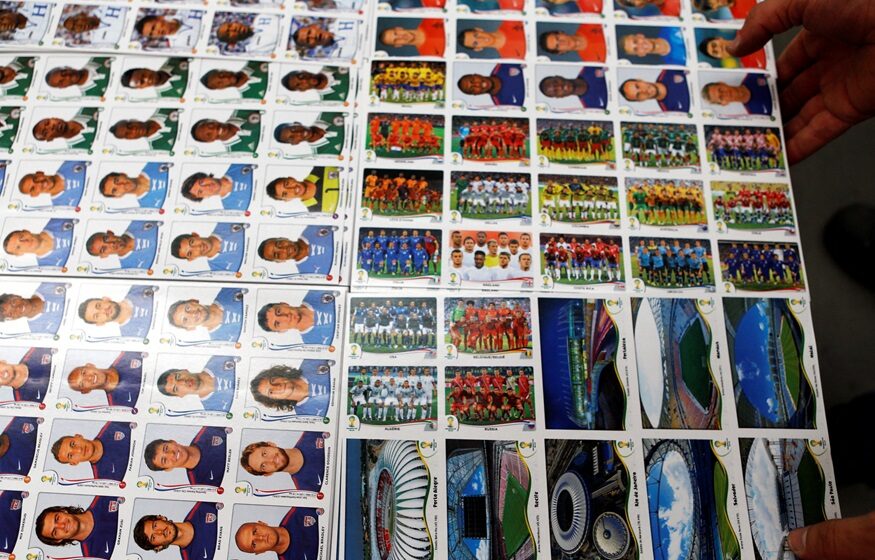 polícia apreende 200 mil figurinhas falsificadas do álbum; entenda