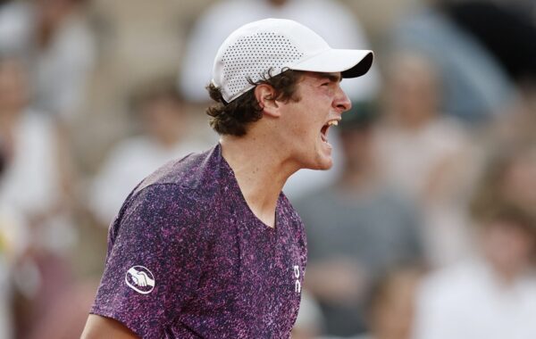 Quando João Fonseca joga em Roland Garros? Confira data e horário da 2ª rodada